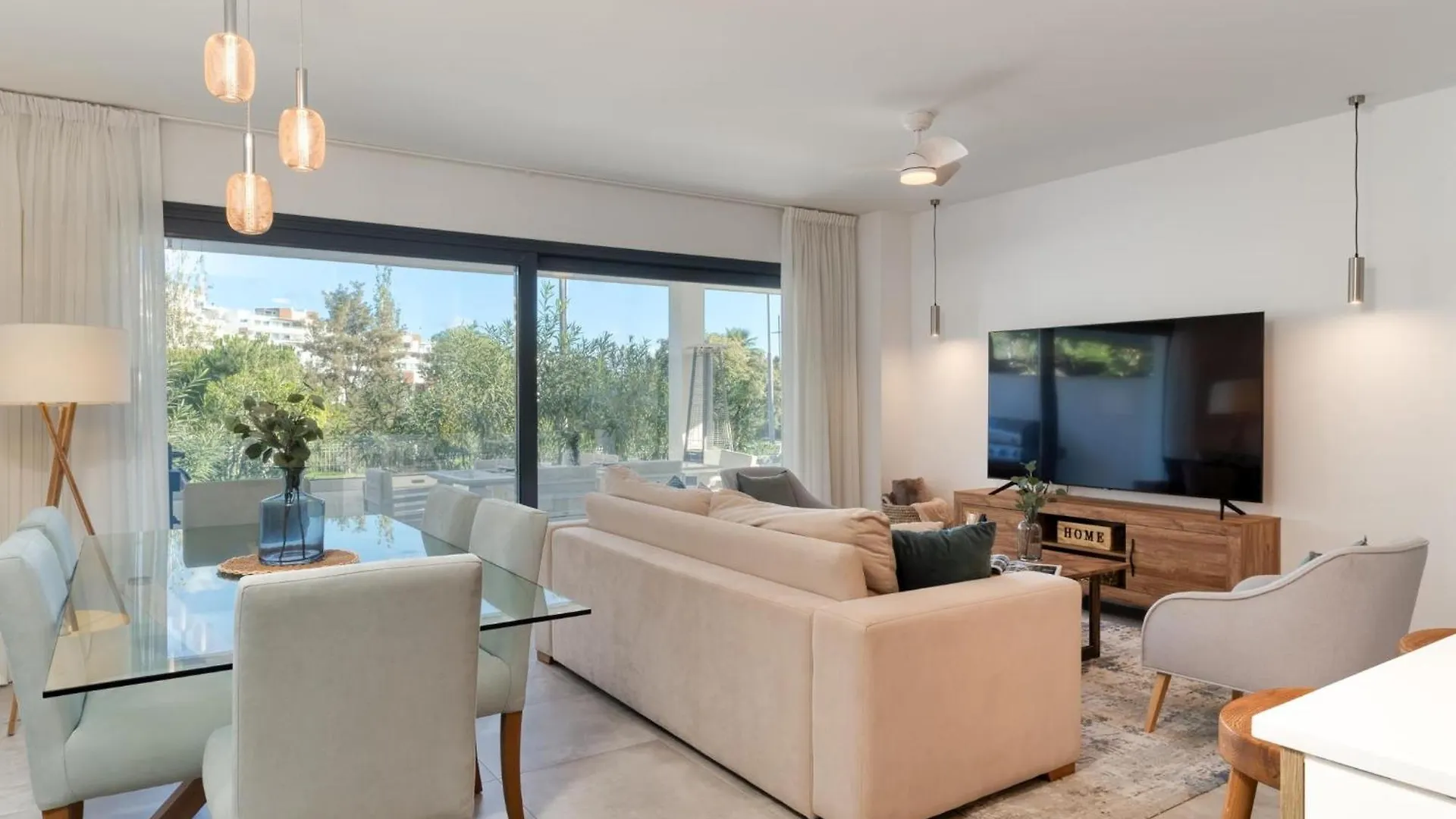 Spacious Apartment With Terrace And Garden Close To The Sea Estepona