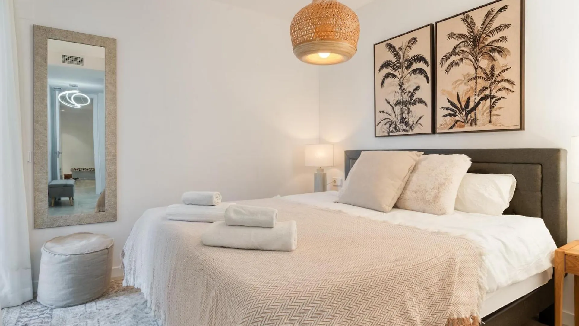 Spacious Apartment With Terrace And Garden Close To The Sea Estepona