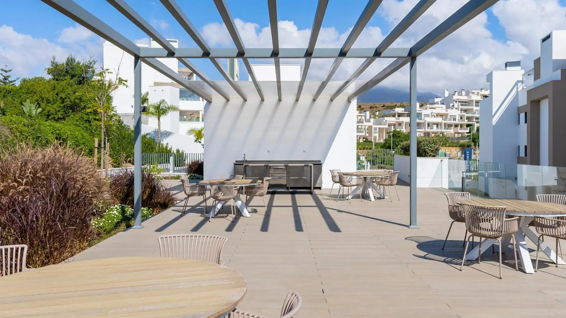 Spacious Apartment With Terrace And Garden Close To The Sea Estepona Spain