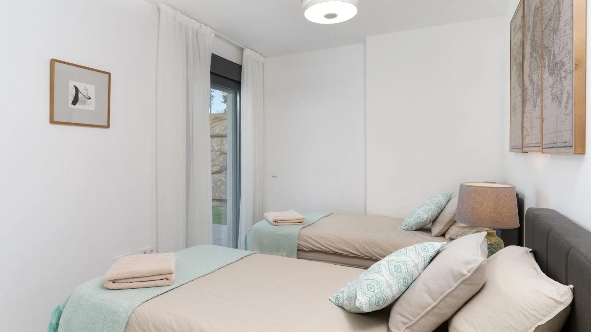 Spacious Apartment With Terrace And Garden Close To The Sea Estepona 0*,  Spain