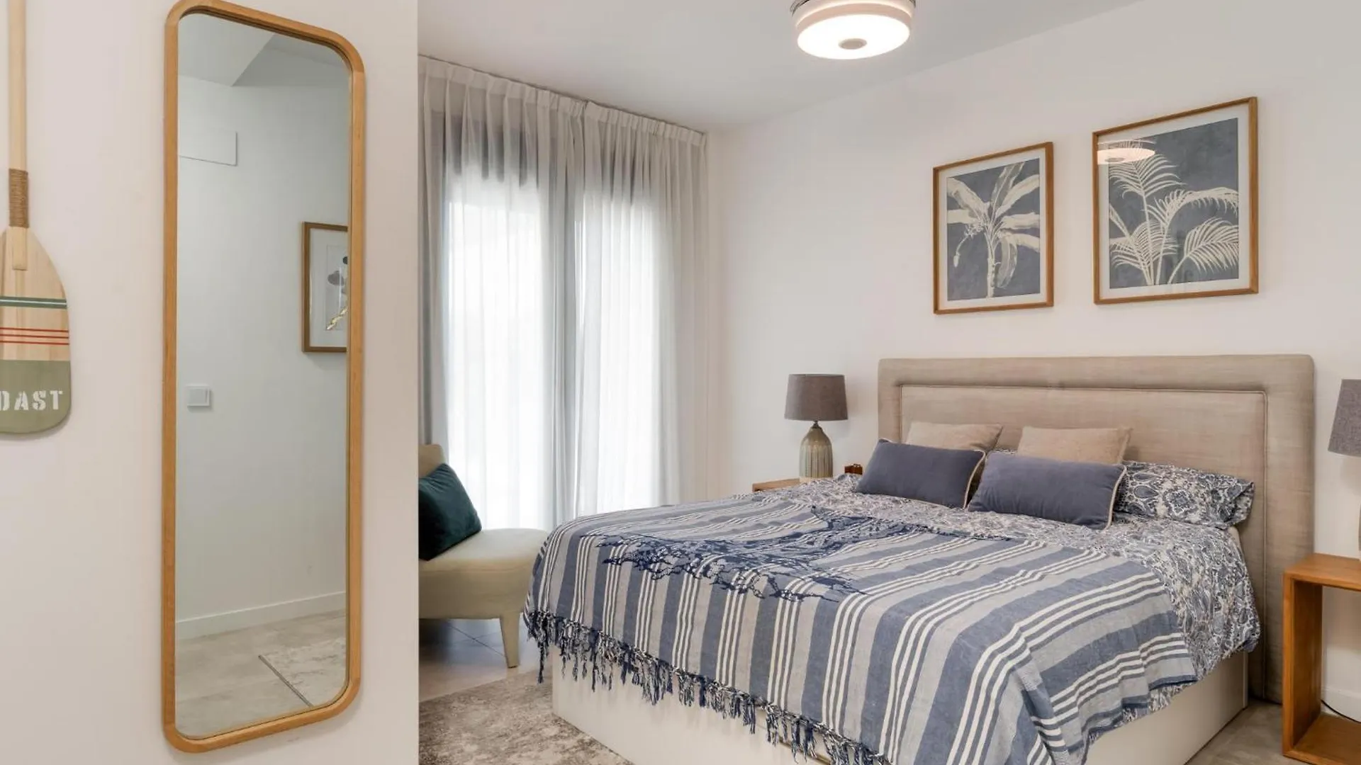 Spacious Apartment With Terrace And Garden Close To The Sea إِستيبونا